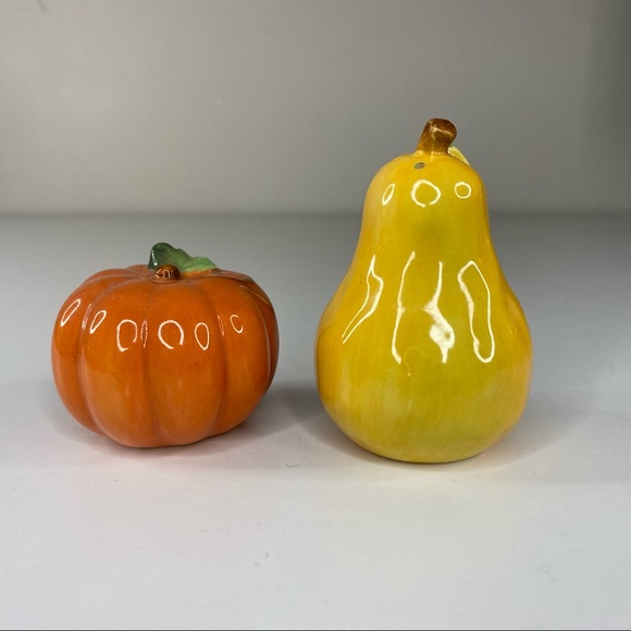 Mid Century Modern Pumpkin and Pear Hand Painted Glazed Salt and Pepper Shakers - Picture 2 of 4